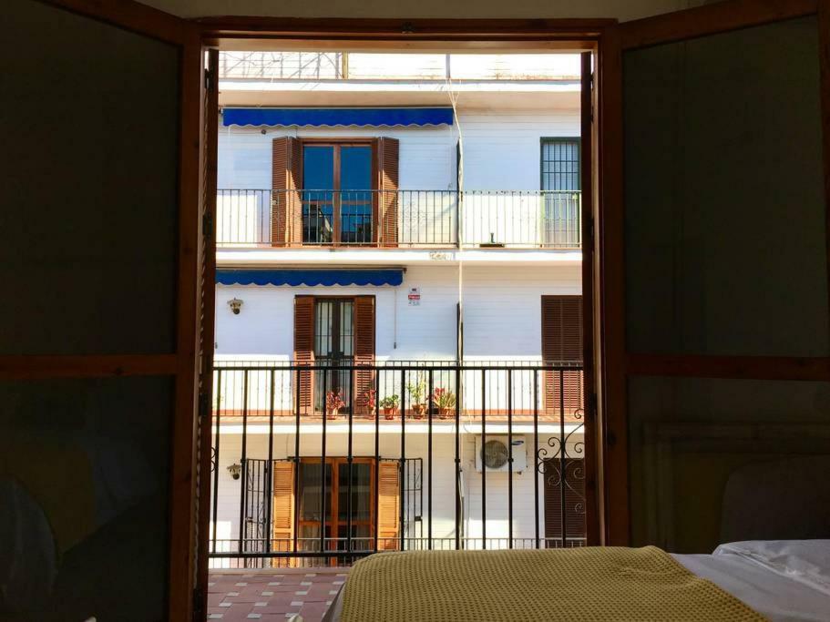 Suite Center San Lorenzo 35 セビリア エクステリア 写真